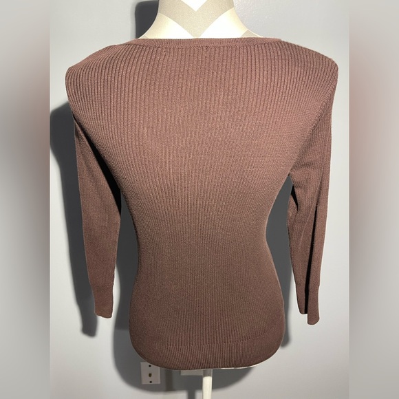 Daisy Fuentes Chocolate Ribbed Top - Picture 4 of 12